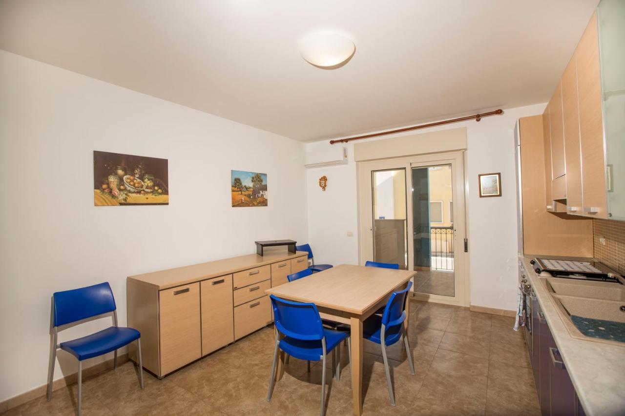 La Finestra Blu Apartment Marina di Ginosa Luaran gambar
