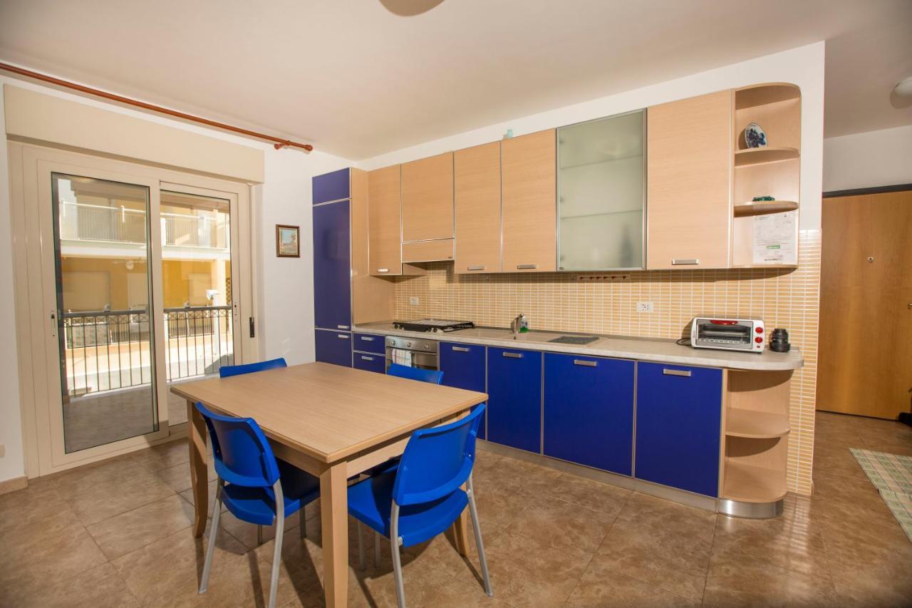 La Finestra Blu Apartment Marina di Ginosa Luaran gambar